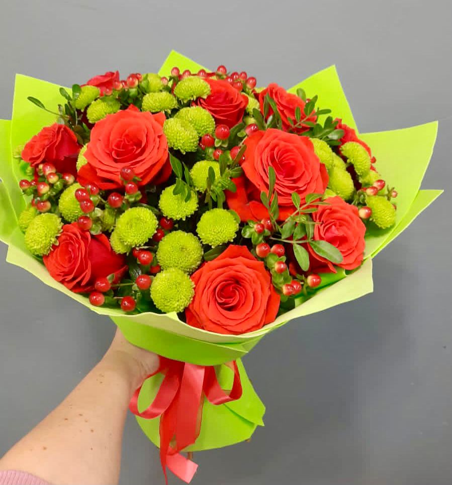 Букет цветов из: Хризантемы и Розы в Клементьево