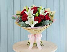Букет цветов из:  Лилии и Розы в Клементьево