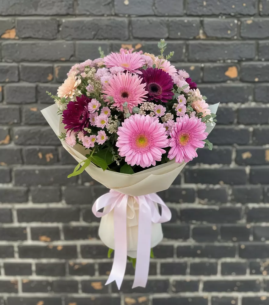 Букет цветов из: Герберы и Хризантемы в Клементьево