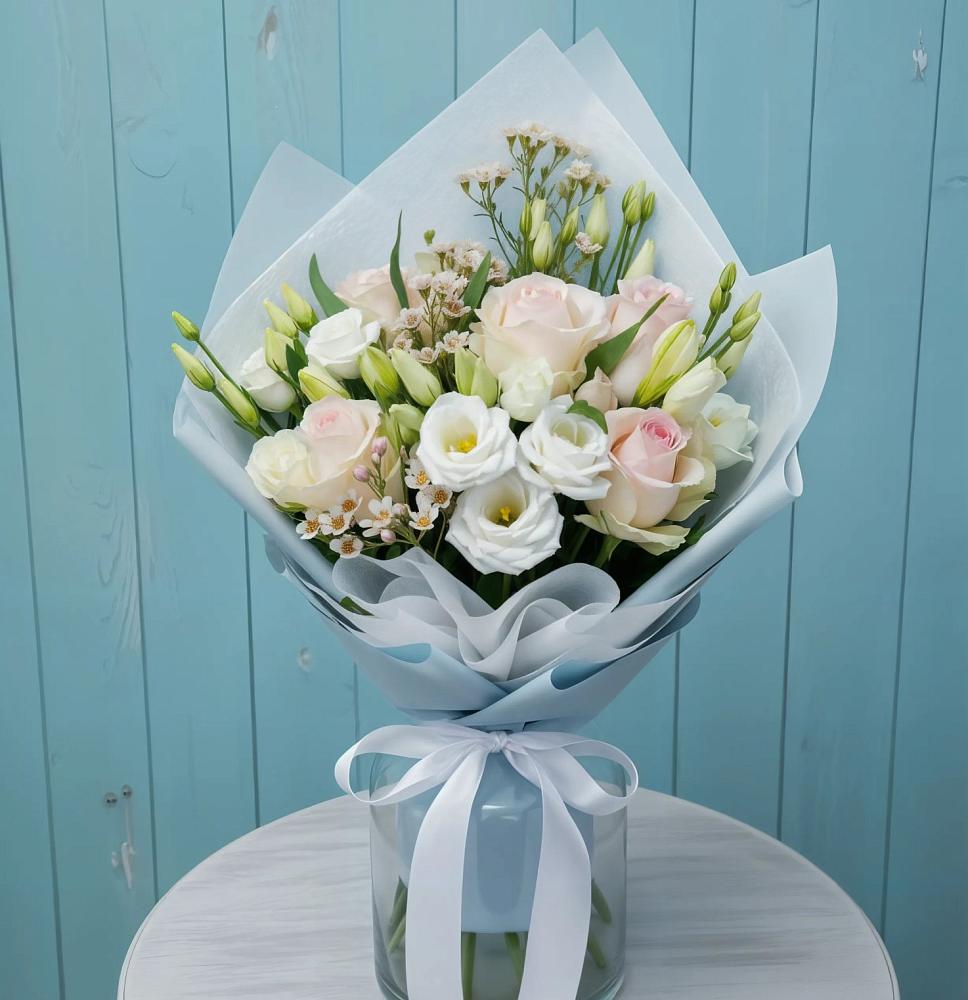 Букет цветов из: Розы и Лизиантусы в Клементьево