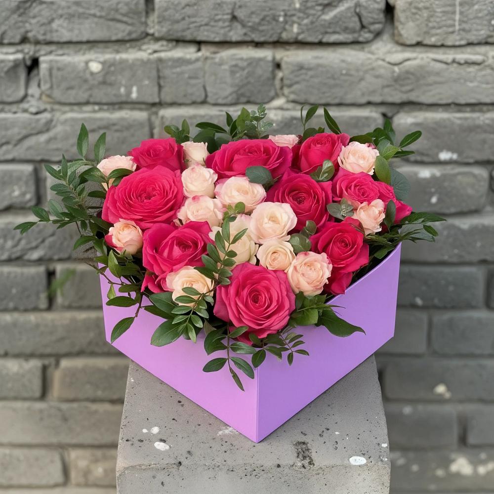 Цветочная композиция из Розы в коробке в Клементьево