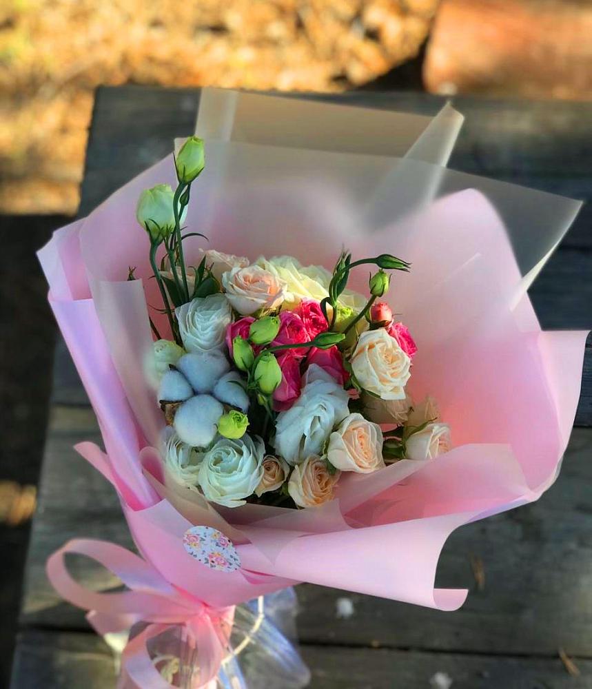 Букет цветов из: Розы и Лизиантусы в Клементьево