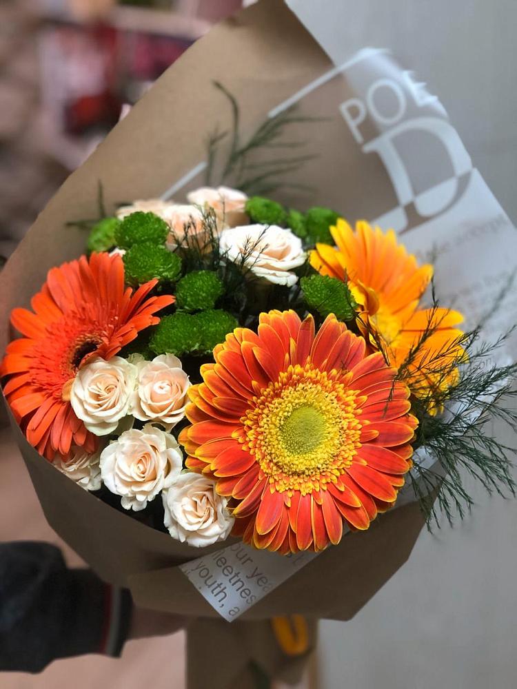 Букет цветов из: Герберы, Хризантемы и Розы в Клементьево