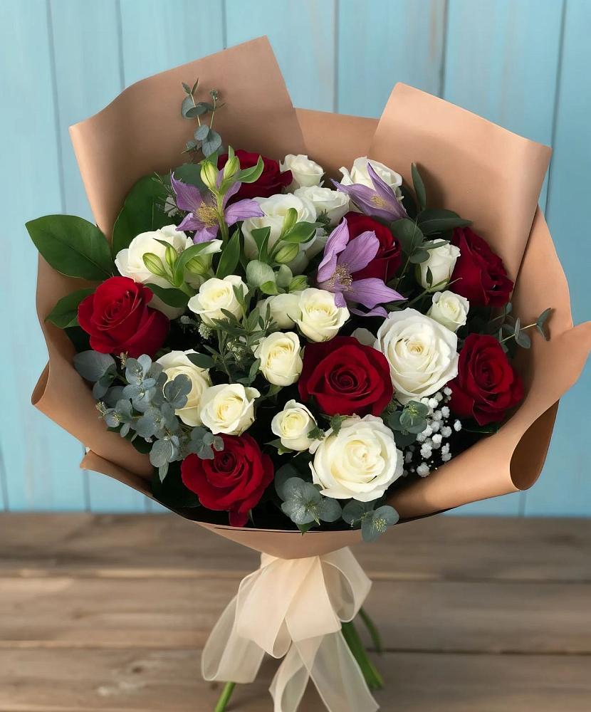 Букет цветов из: Розы и Альстромерии в Клементьево