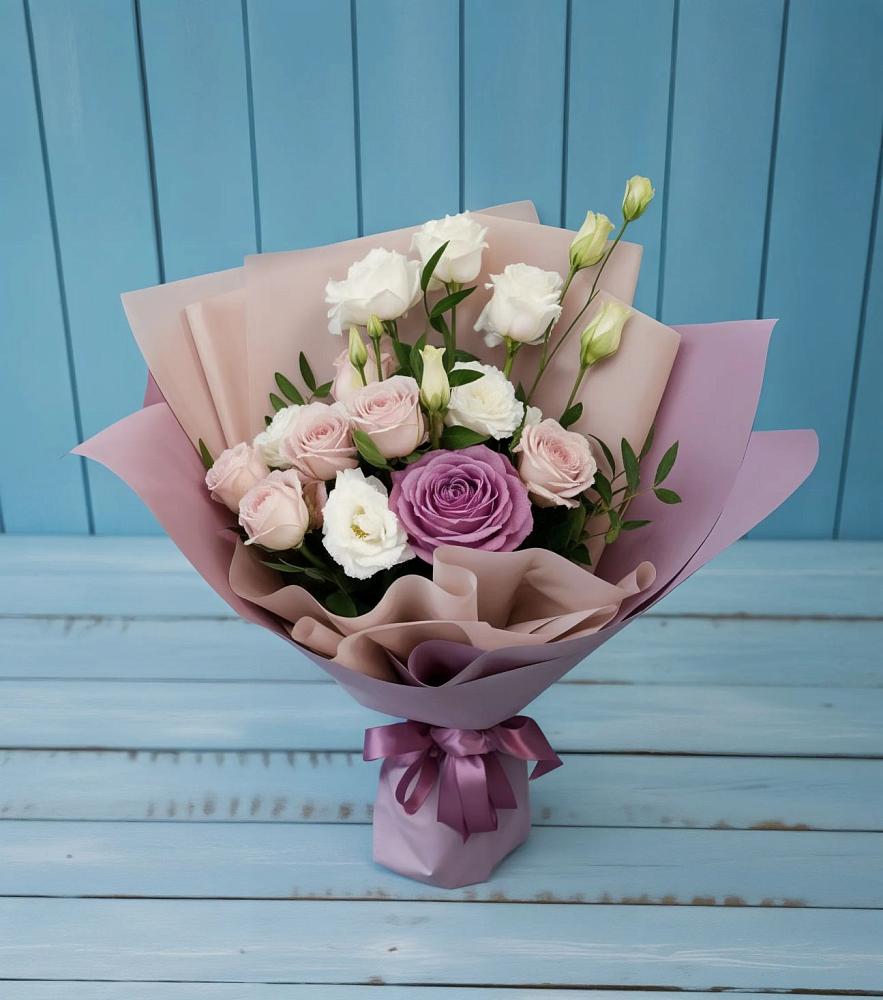 Букет цветов из: Розы и Лизиантусы в Клементьево